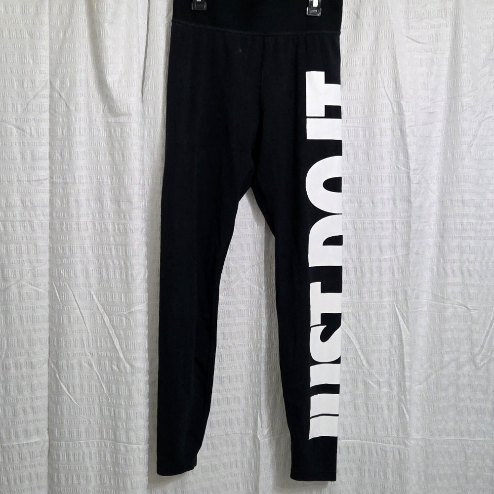 Women's Nike Leggings